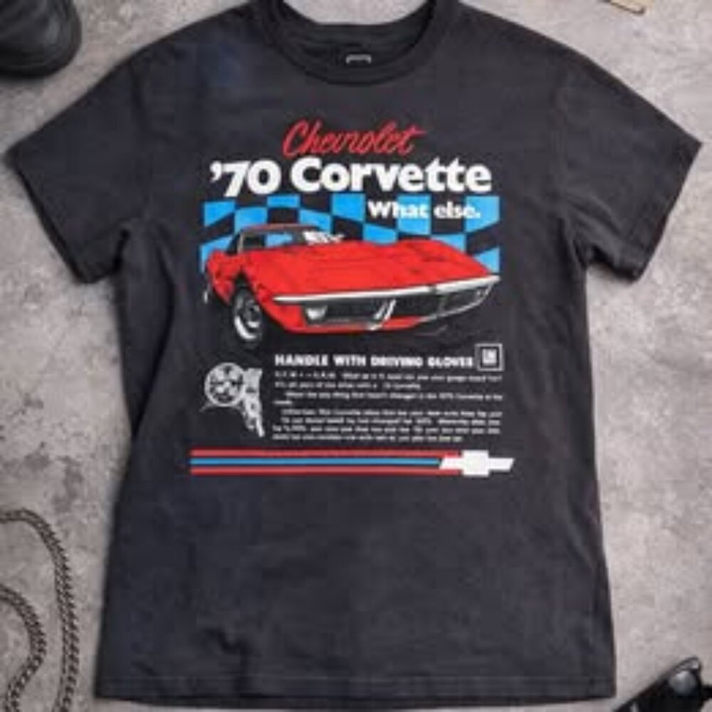 Chevrolet ‘70 Corvette Graphic Tee – Retro Car Classic 🏁